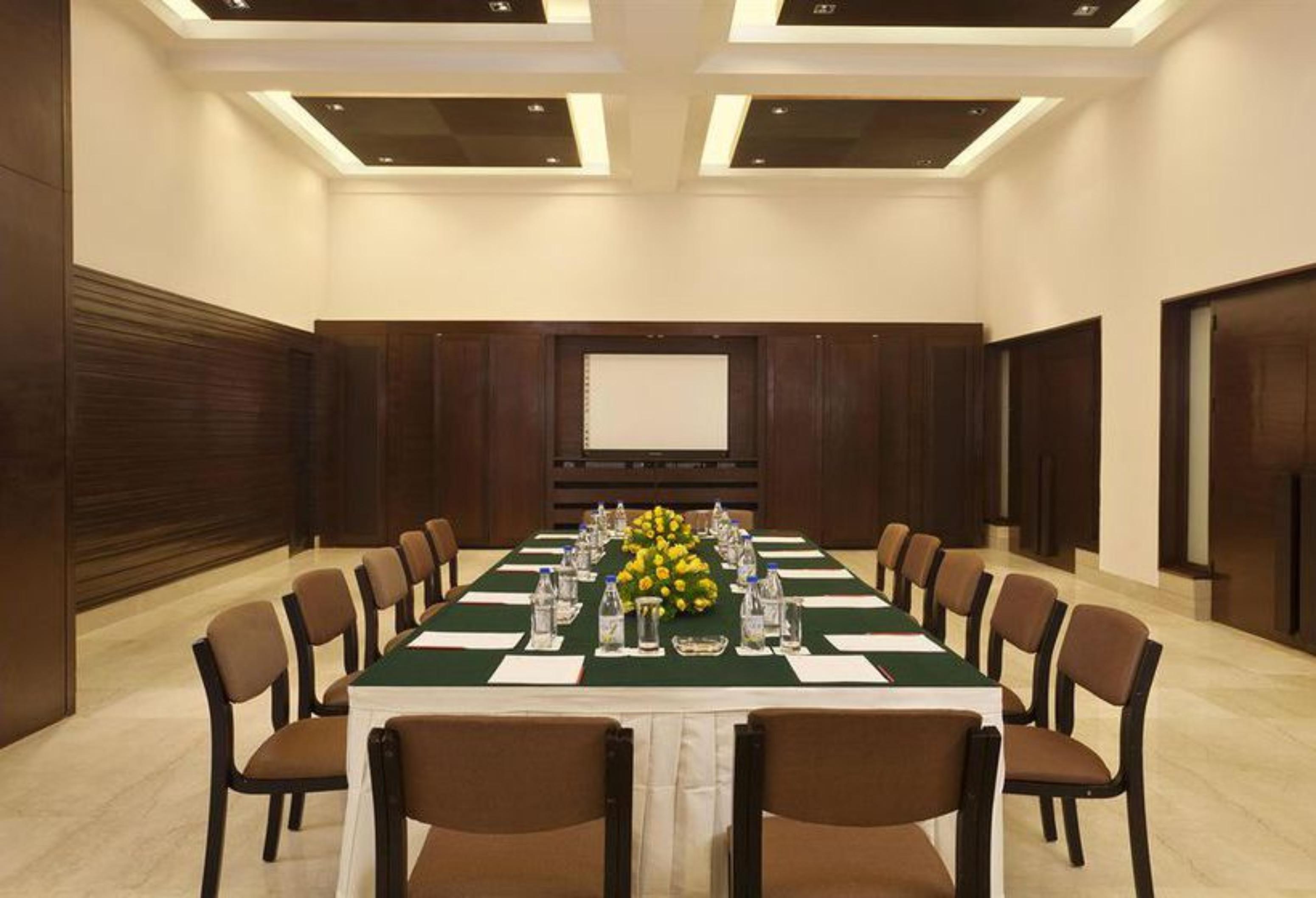 Готель Trident Agra Екстер'єр фото Meeting room